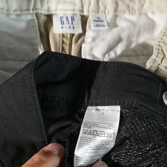 Old Navy & GAP big boy's shorts size 16 EUC - Picture 2 of 3